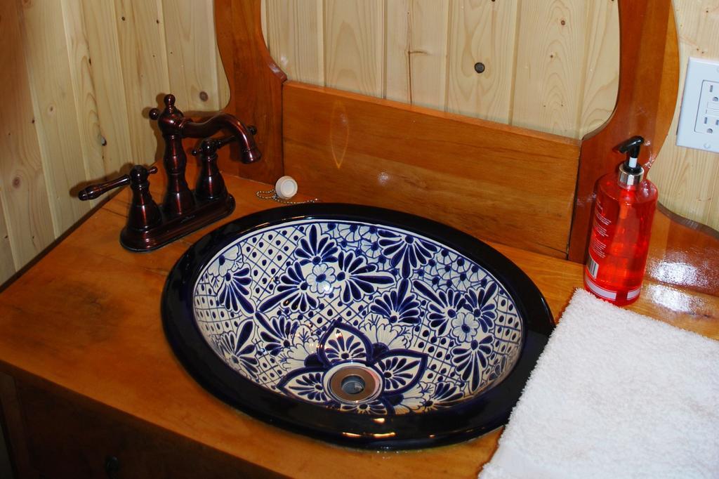Auberge De La Riviere Matapedia - Matapedia River Lodge Routhierville Екстериор снимка