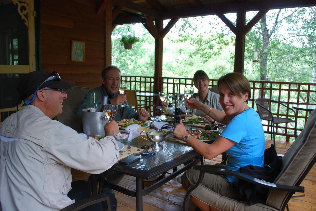 Auberge De La Riviere Matapedia - Matapedia River Lodge Routhierville Екстериор снимка