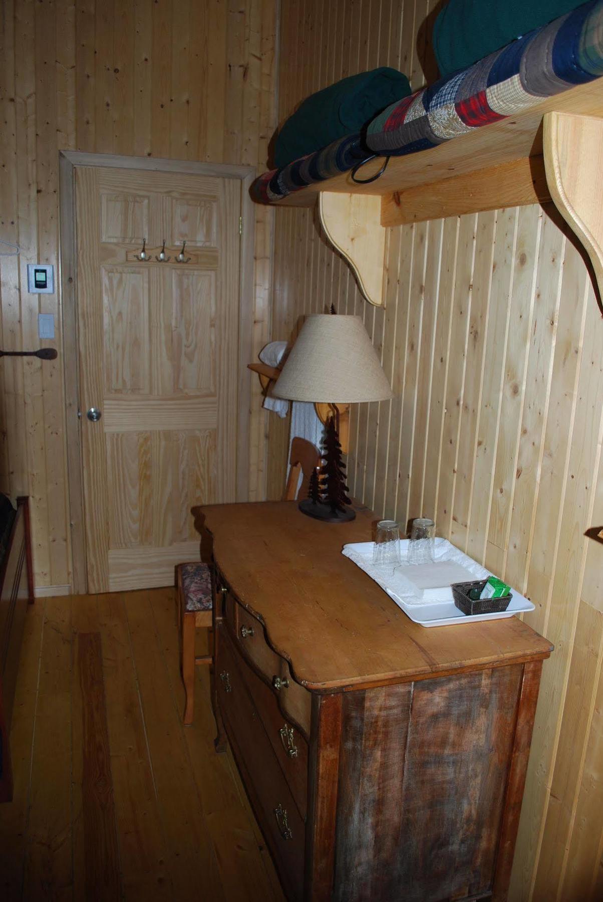 Auberge De La Riviere Matapedia - Matapedia River Lodge Routhierville Екстериор снимка