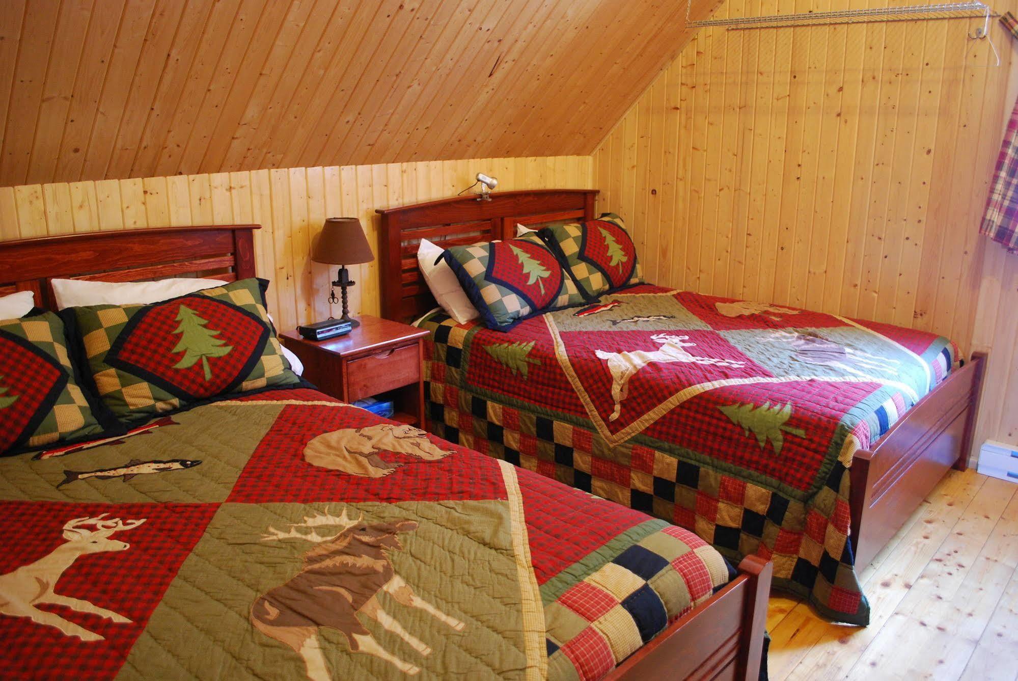 Auberge De La Riviere Matapedia - Matapedia River Lodge Routhierville Екстериор снимка