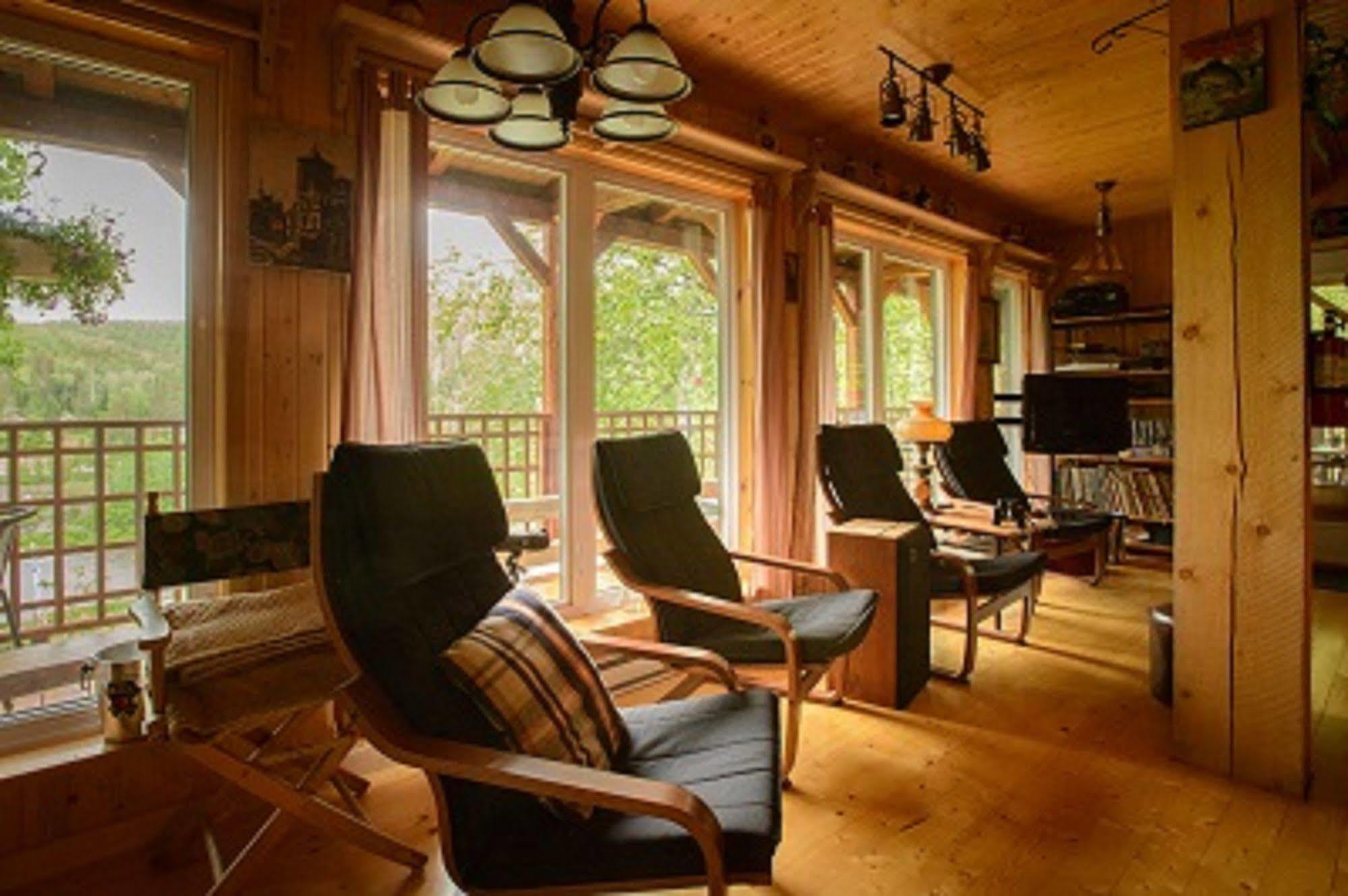 Auberge De La Riviere Matapedia - Matapedia River Lodge Routhierville Екстериор снимка